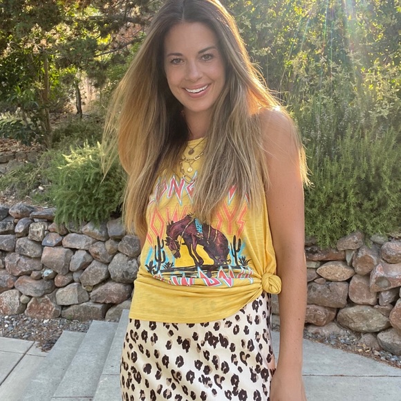 Long Live Cowboy Graphic Tee - Picture 3 of 4